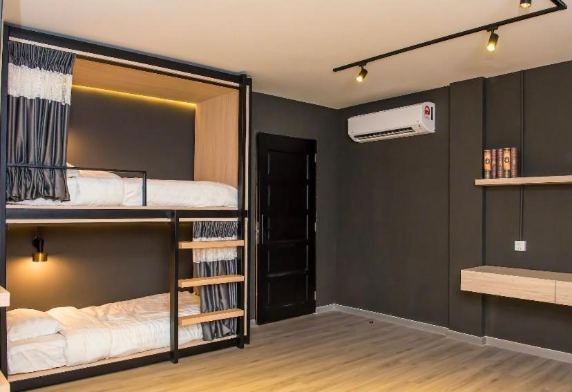 Rumah Tetamu Bunk Bunk Malacca ภายนอก รูปภาพ